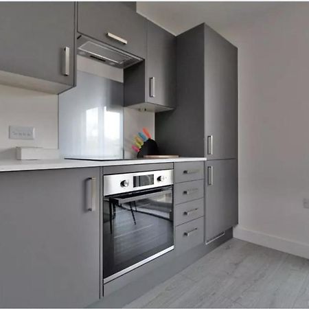 2 Bedroom City Centre Apartment In Hemel Hempstead Εξωτερικό φωτογραφία